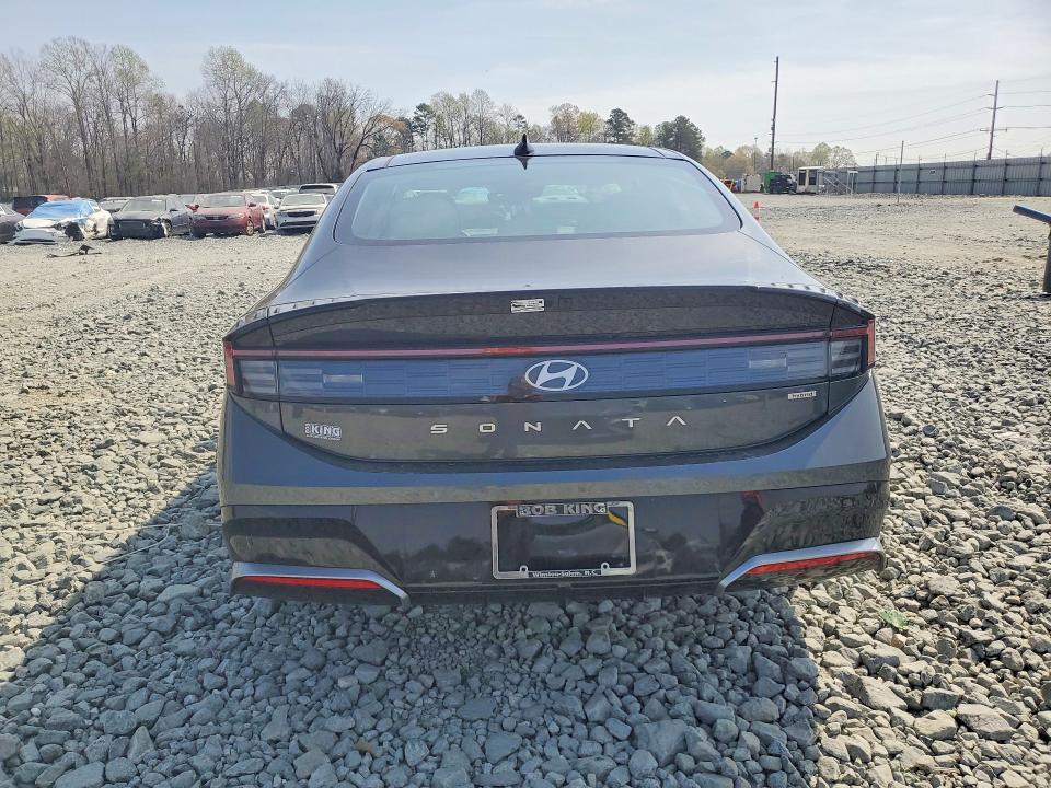 2026 Hyundai Sonata Hybrid sel