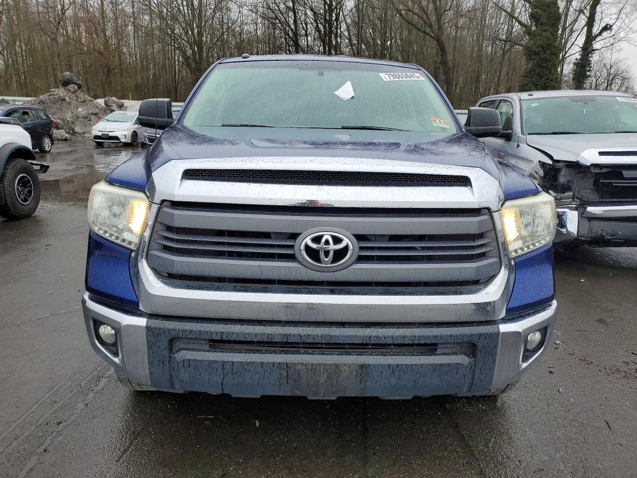 2014 Toyota Tundra SR5