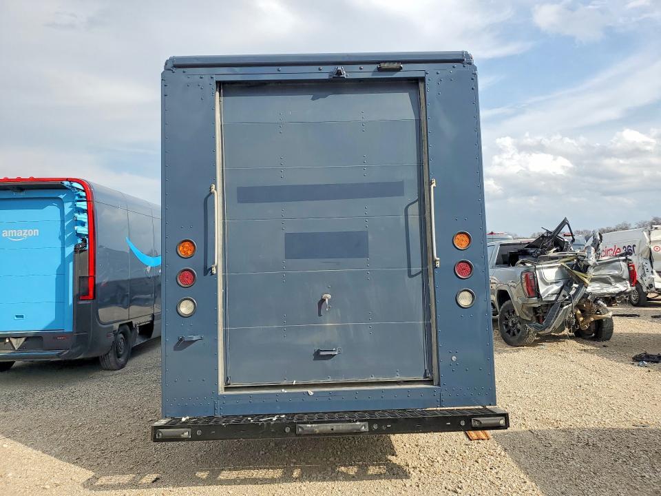 2020 Ford F59 Delivery Truck