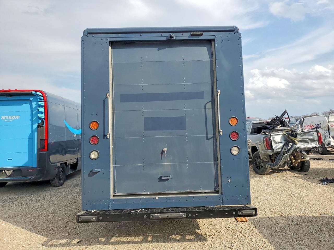 2020 Ford F59 Delivery Truck
