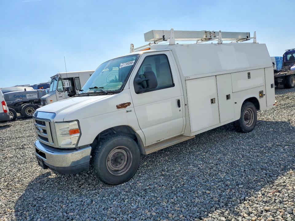 2012 Ford E350 Utility / Service Truck