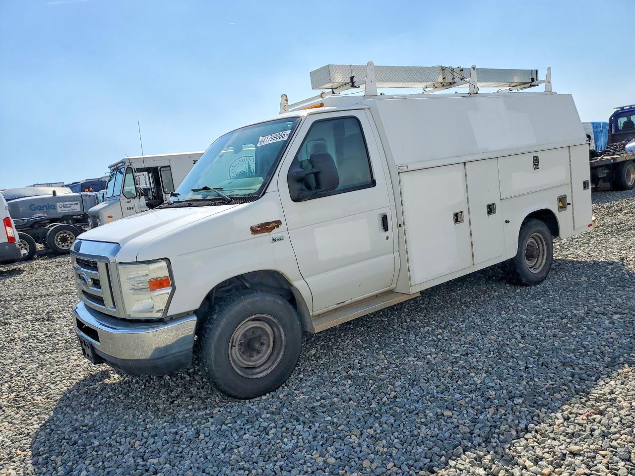 2012 Ford E350 Utility / Service Truck