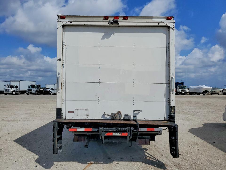 2006 Isuzu NPR BOX Truck