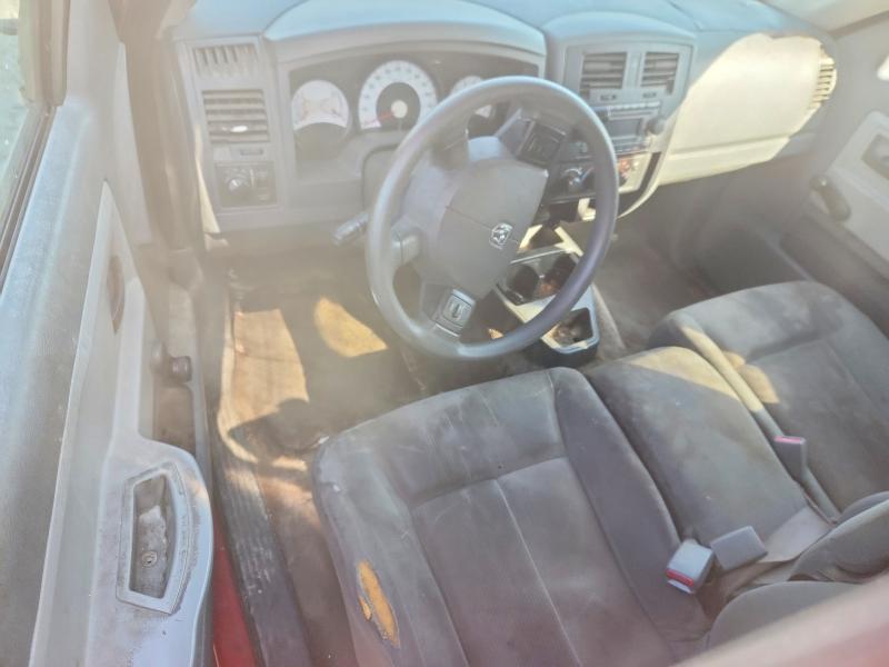 2005 Dodge Dakota st