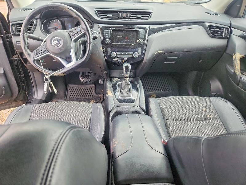 2022 Nissan Rogue Sport sv