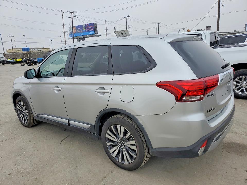2019 Mitsubishi Outlander es