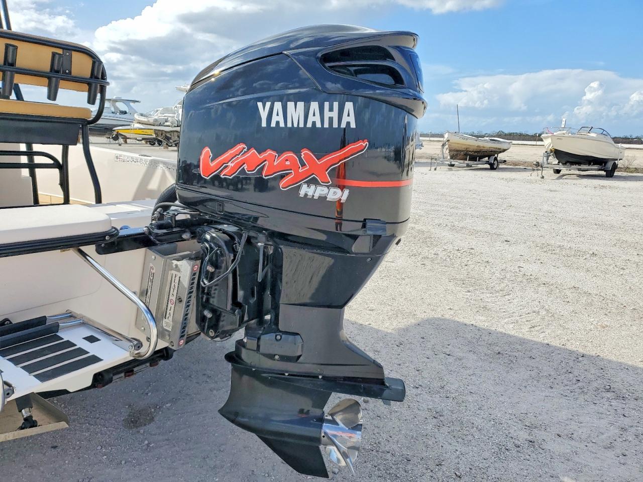 2004 Marlin Yacht Boat