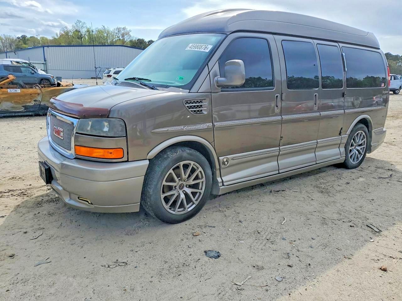 2013 GMC Savana