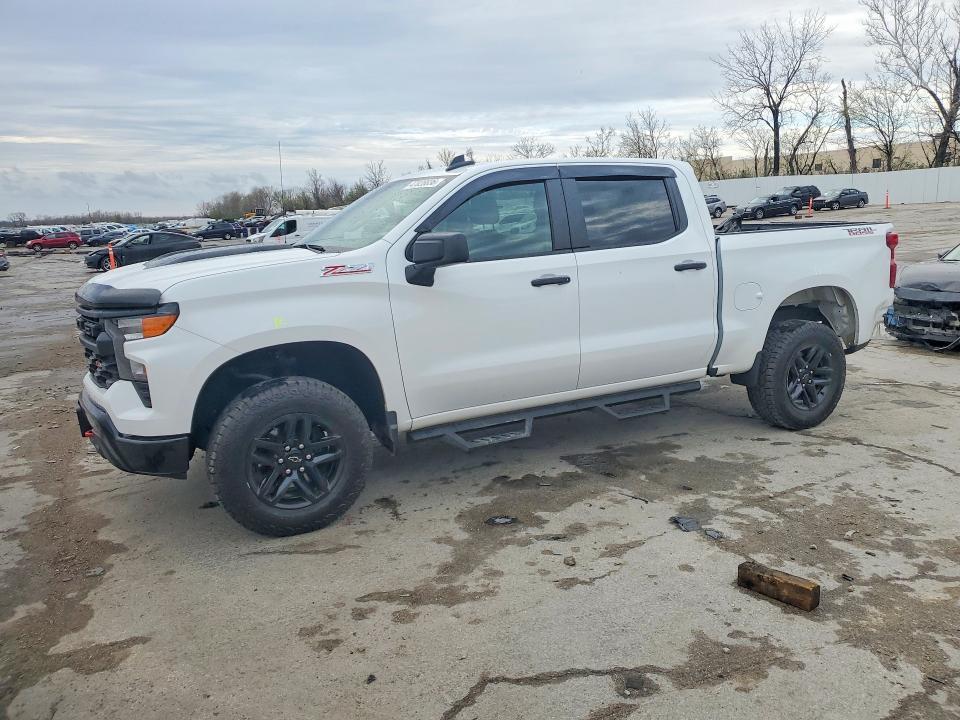 2024 Chevrolet Silverado K1500 Trail Boss Custom