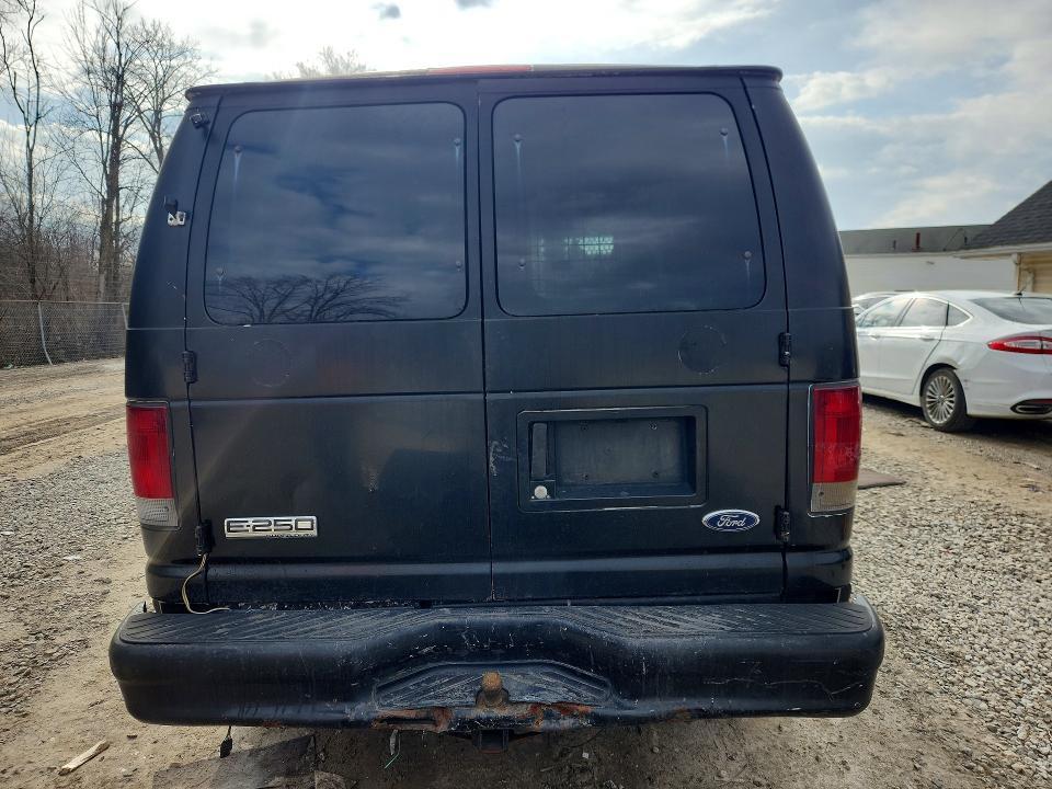 2007 Ford Econoline E250 van