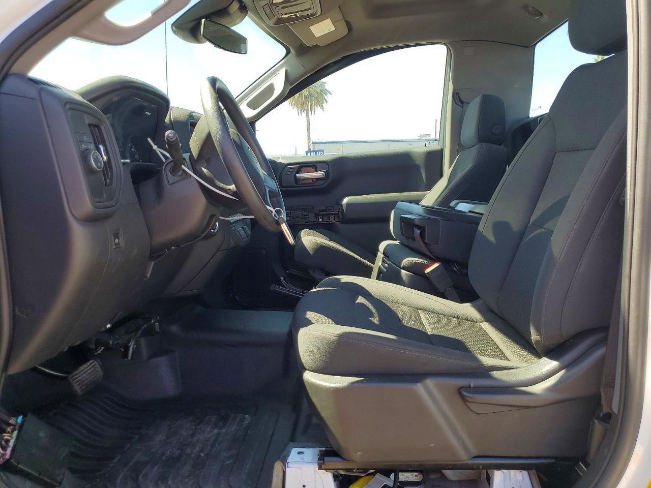 2025 Chevrolet Silverado C1500