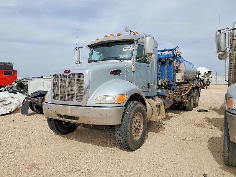 2015 Peterbilt 348 Vacuum Truck