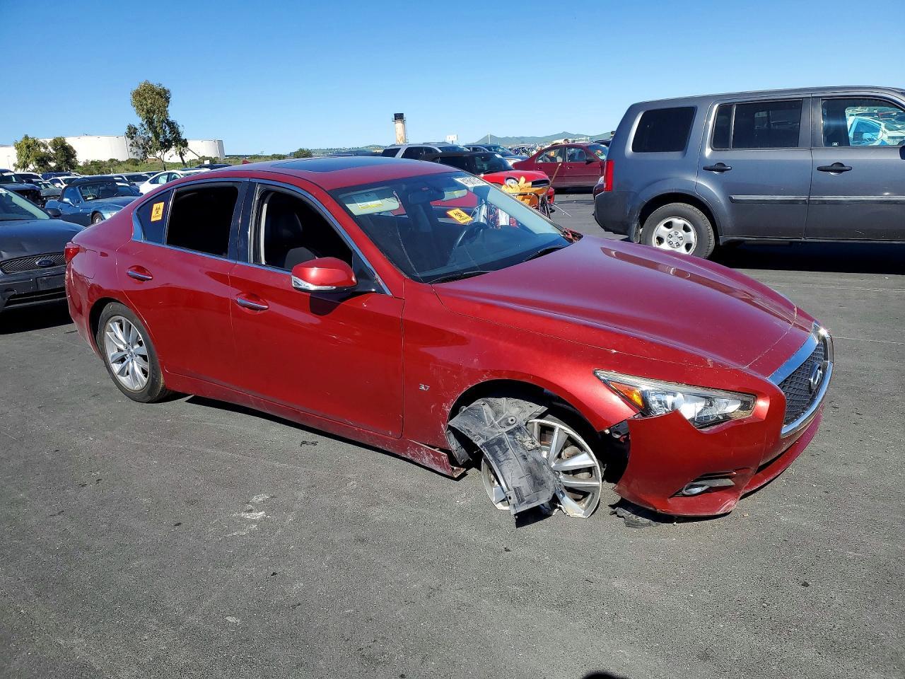 2015 Infiniti Q50 Base