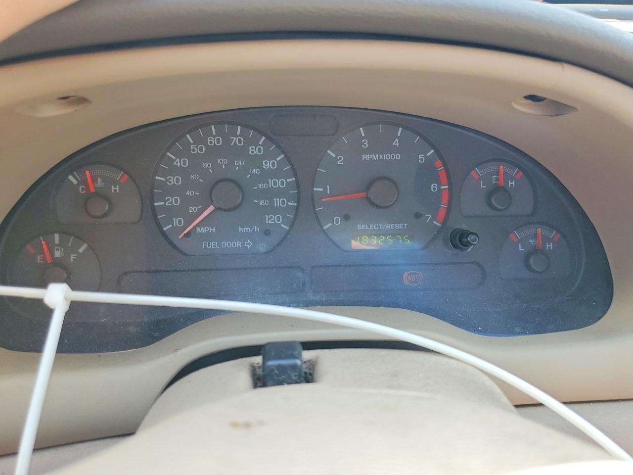 2004 Ford Mustang