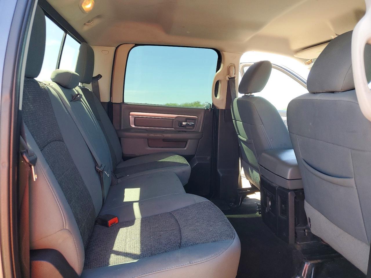 2015 Dodge RAM 1500 SLT