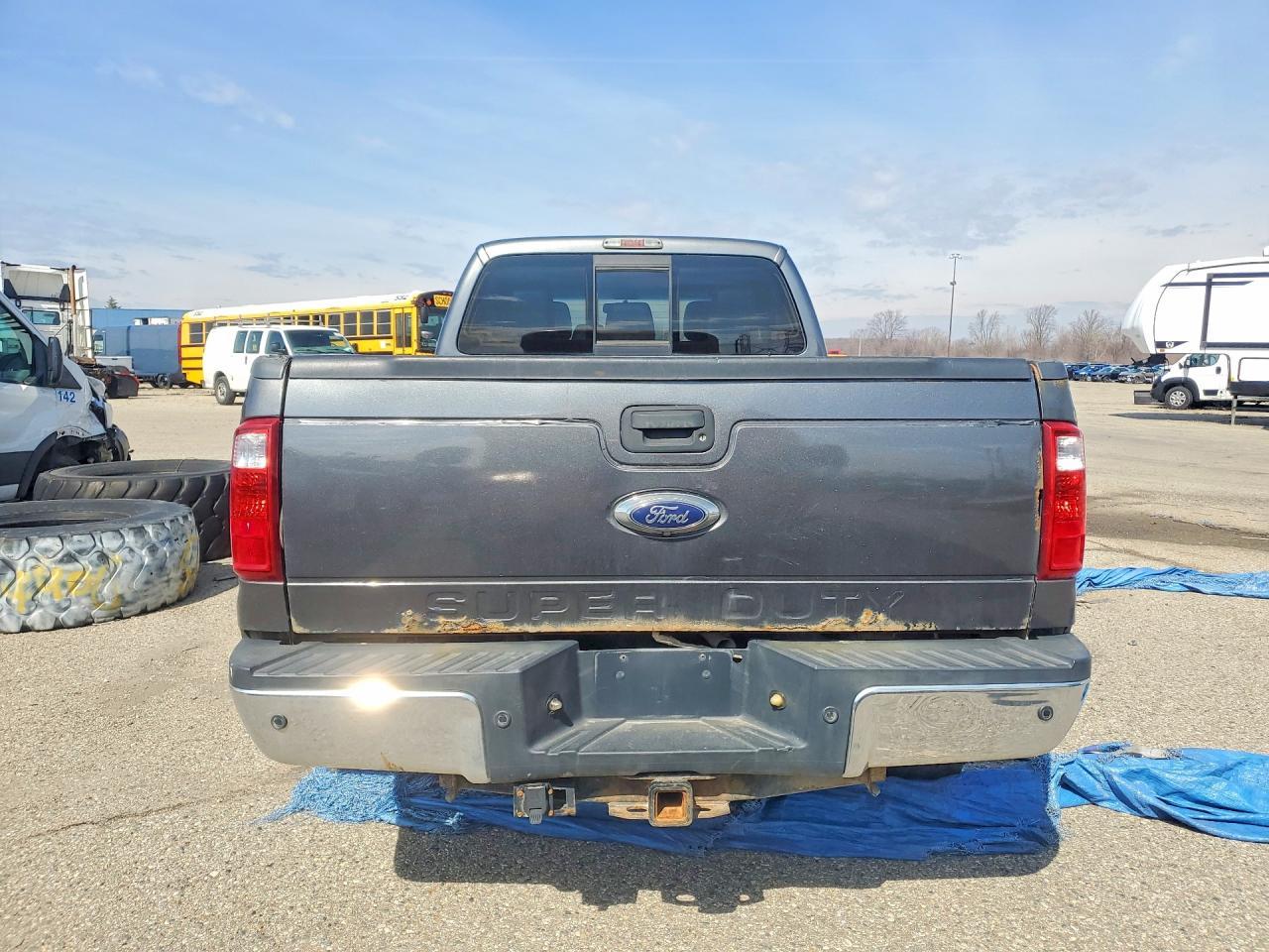 2015 Ford F350 Lariat SRW 4WD 6.7L V8 Tdsl Crew