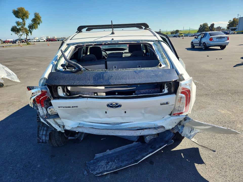2015 Toyota Prius two
