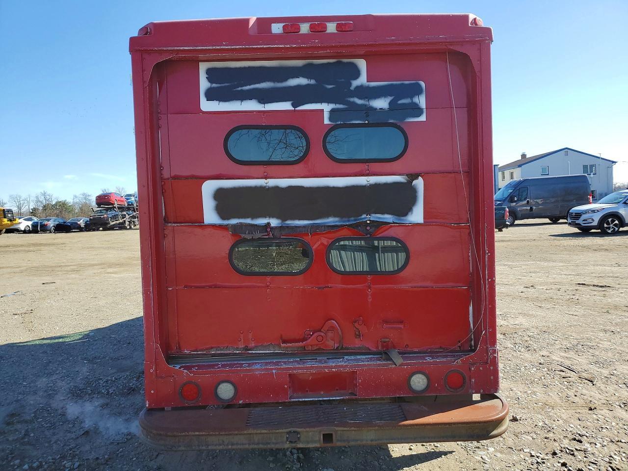 2000 Workhorse Custom Chassis Forward Control Chassis Delivery Truck