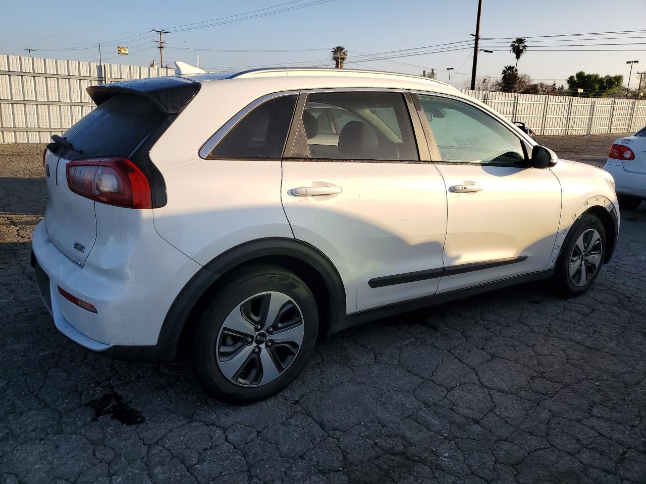2017 KIA Niro ex