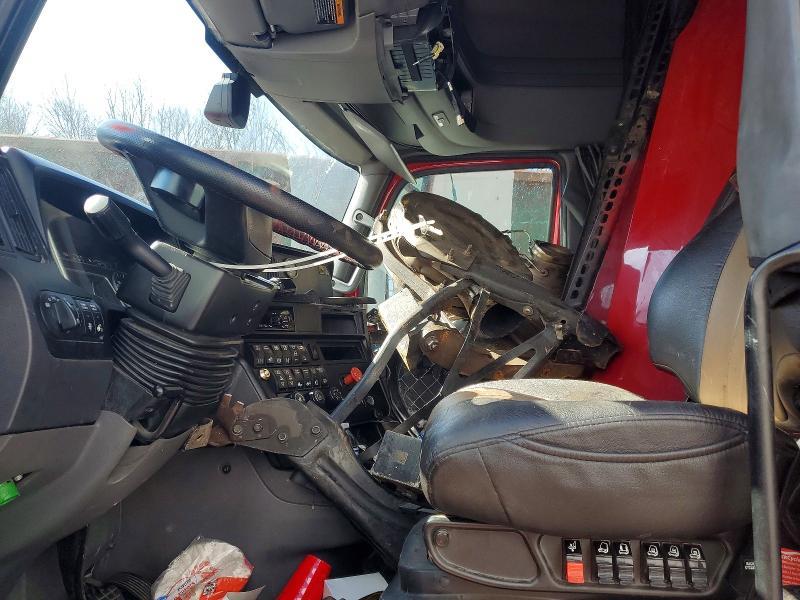 2020 International LT625 Semi Truck
