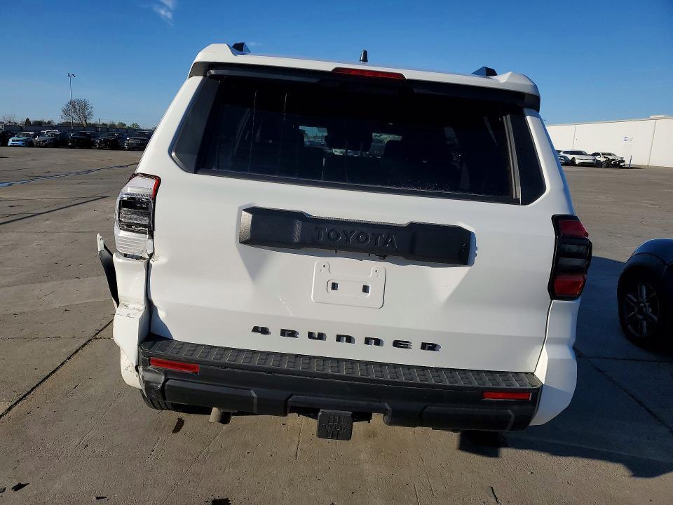 2025 Toyota 4runner SR5