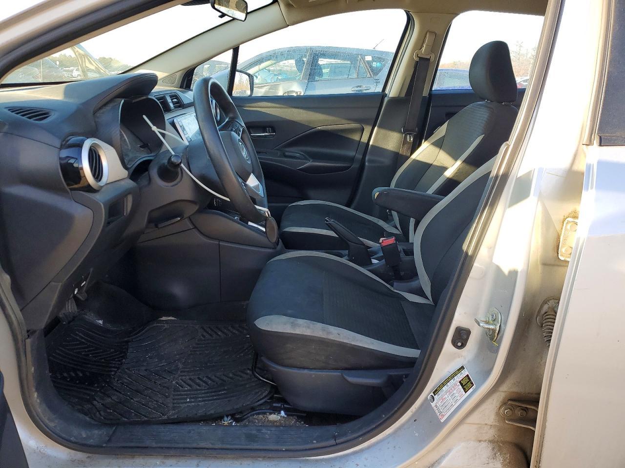 2020 Nissan Versa sv