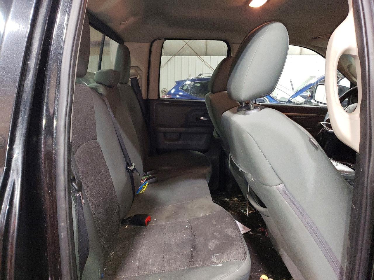 2016 Ram Trucks 1500 SLT