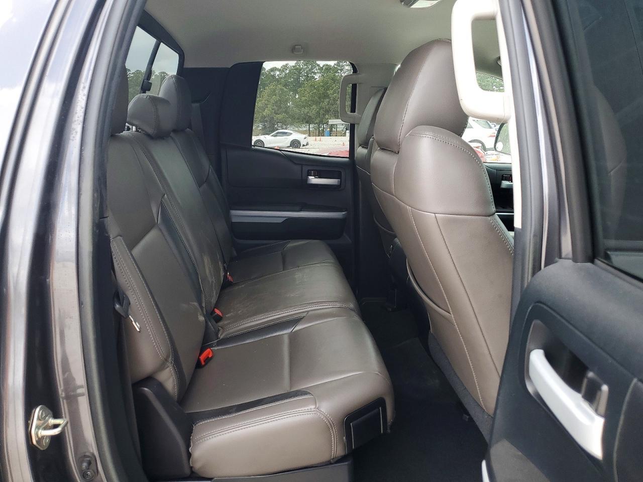 2016 Toyota Tundra SR5