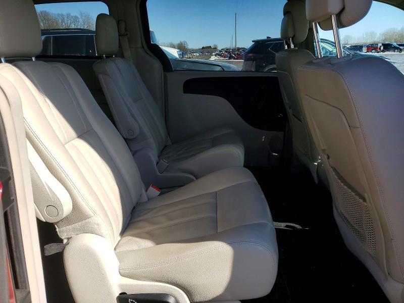 2013 Chrysler Town & Country Touring