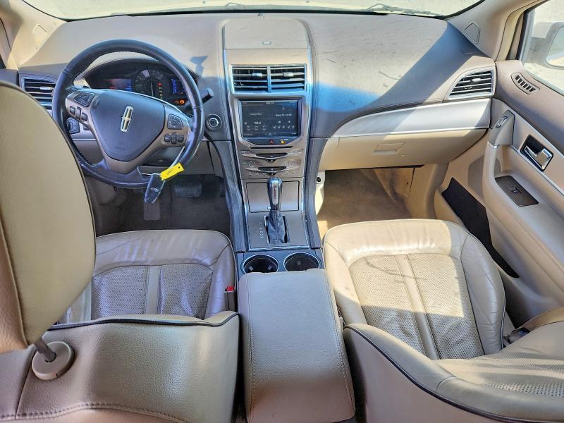 2013 Lincoln Townhouse MKX
