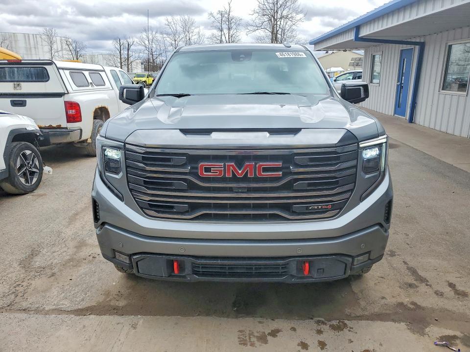 2024 GMC Sierra K1500 AT4
