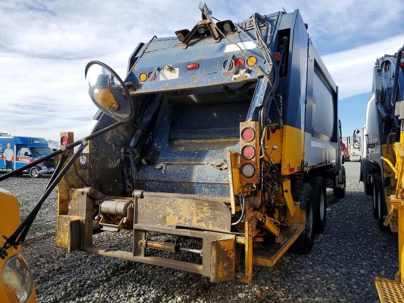 2012 Freightliner Business Class M2 Refuse Truck