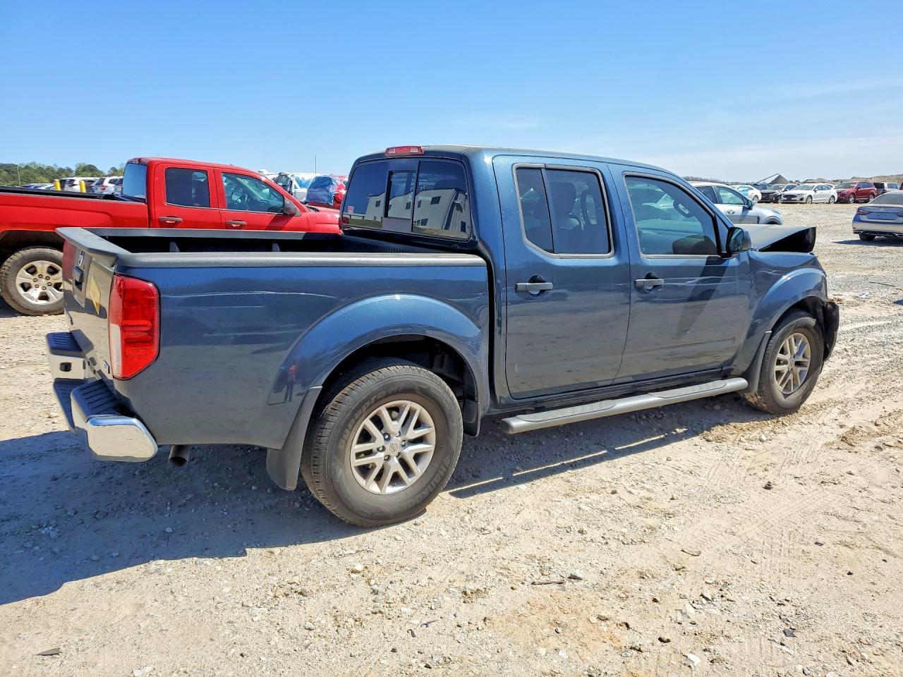 2018 Nissan Frontier SV