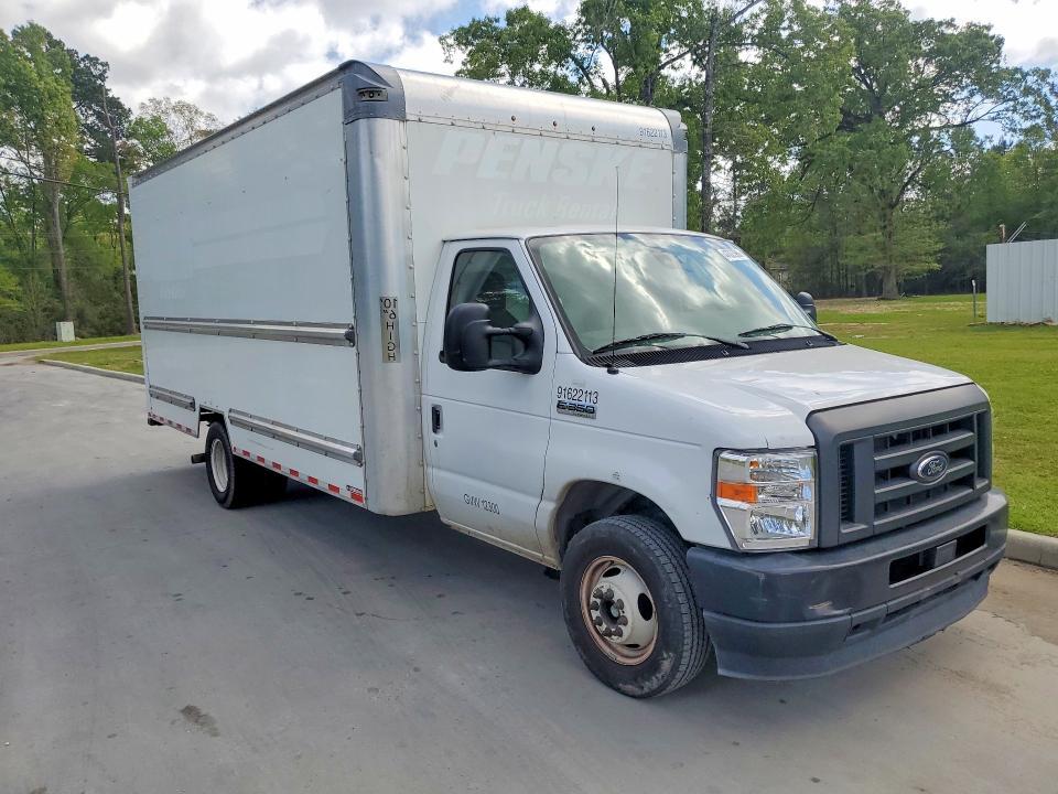 2022 Ford E350 box Truck