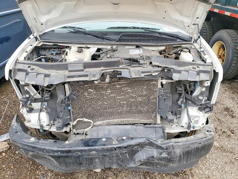 2022 GMC Savana BOX Truck