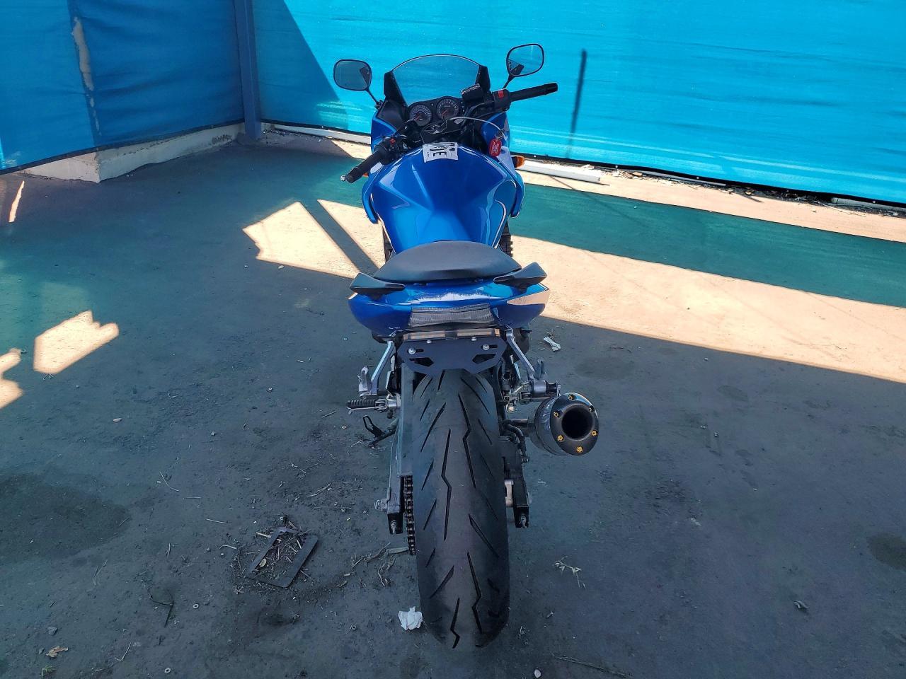 2005 Kawasaki ZR750 K1