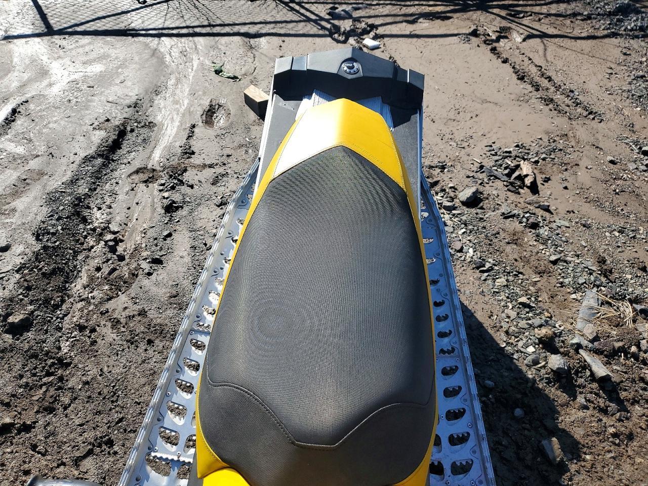 2009 Skidoo 2009 SKI-DOO 000MF9B