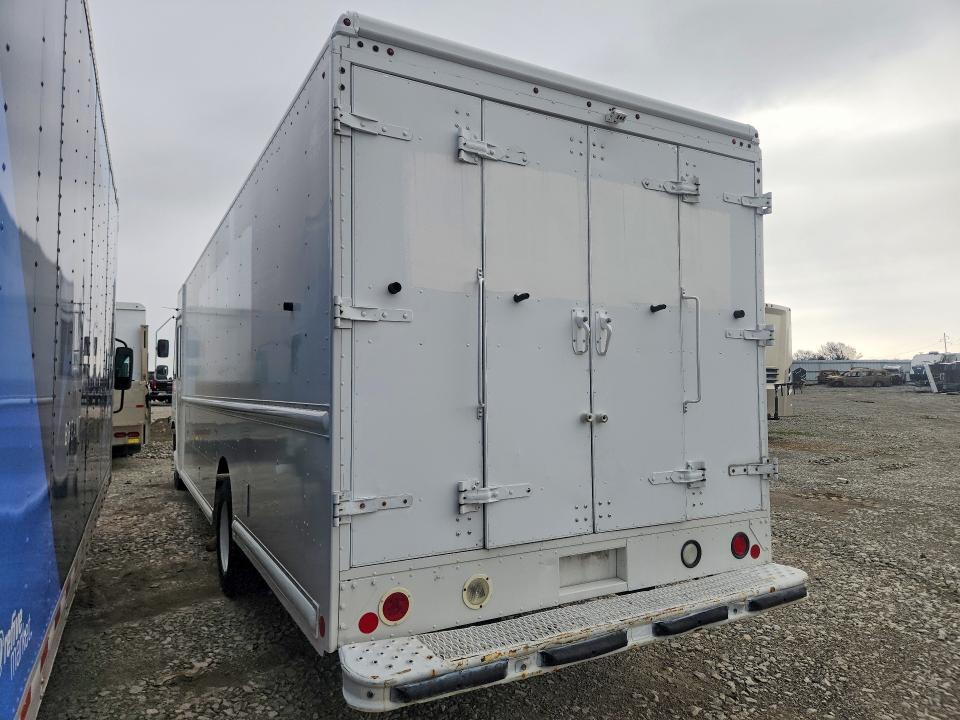 2015 Ford Commercial Chassis Delivery Truck