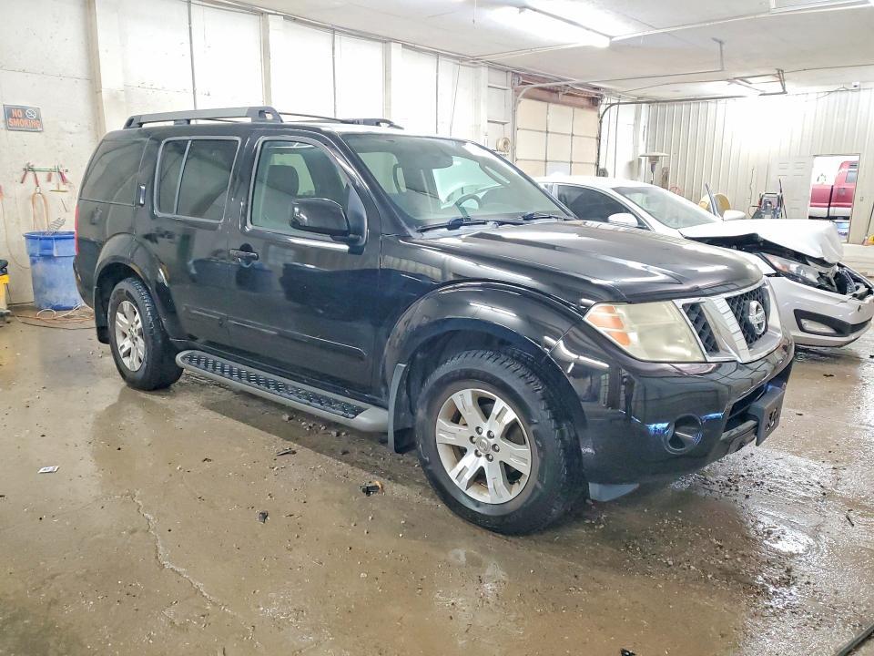 2010 Nissan Pathfinder s FE+