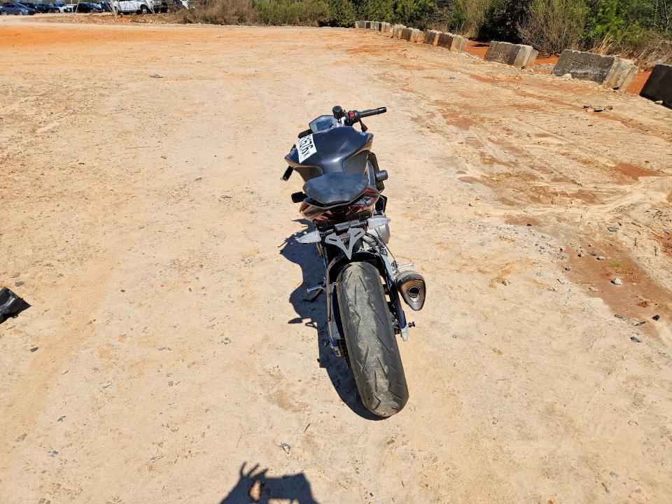 2022 Aprilia RS 660
