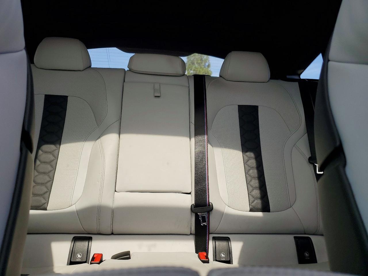 2021 BMW X6 m