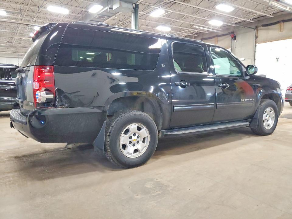 2011 Chevrolet Suburban K1500 lt