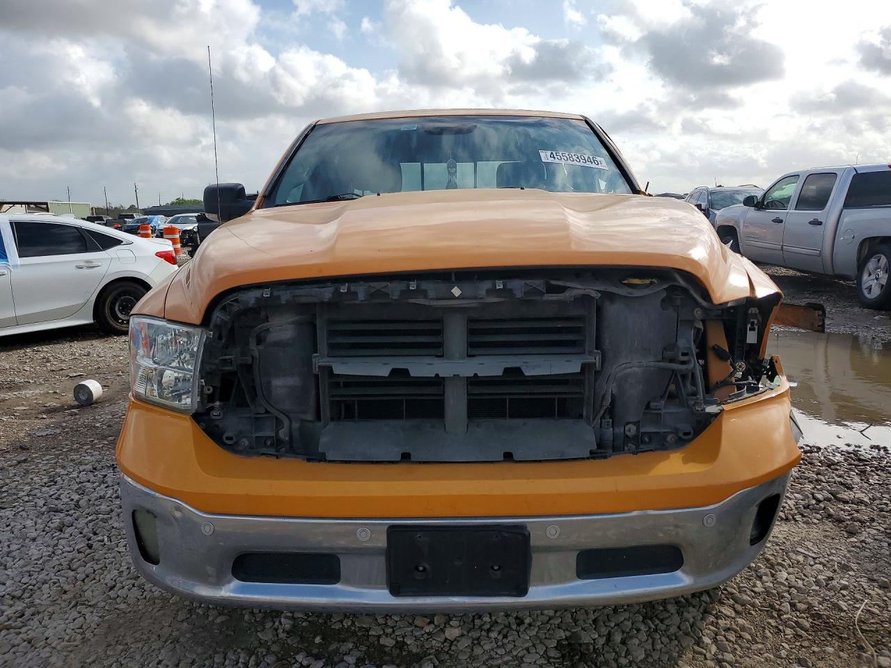 2016 Dodge RAM 1500 SLT