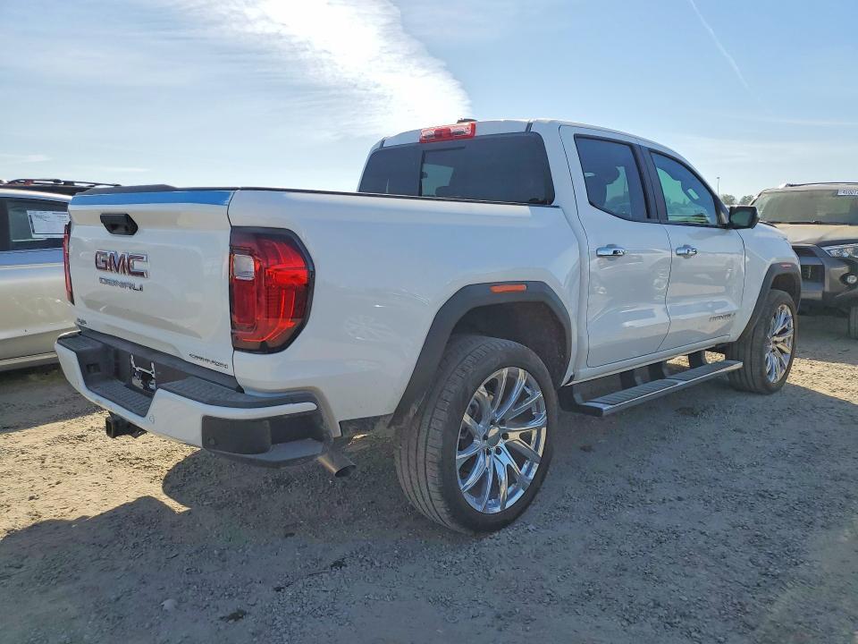 2025 GMC Canyon Denali