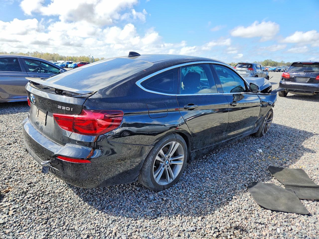 2018 BMW 330 Xigt