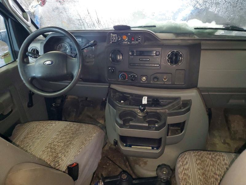 2010 Ford Econoline E350 Super Duty van