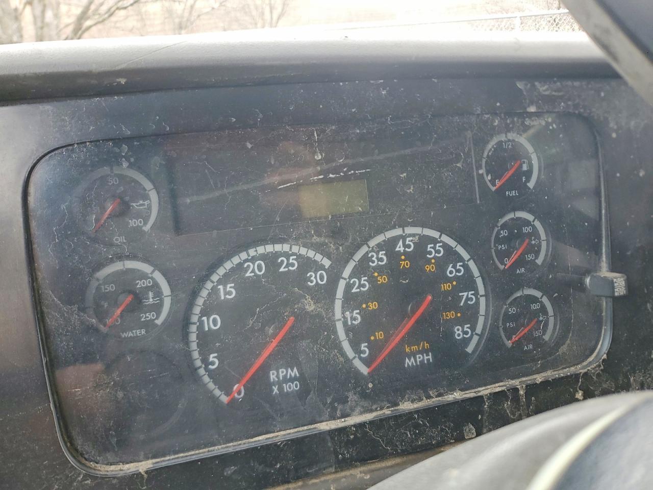 2007 Sterling LT9500 Dump Truck