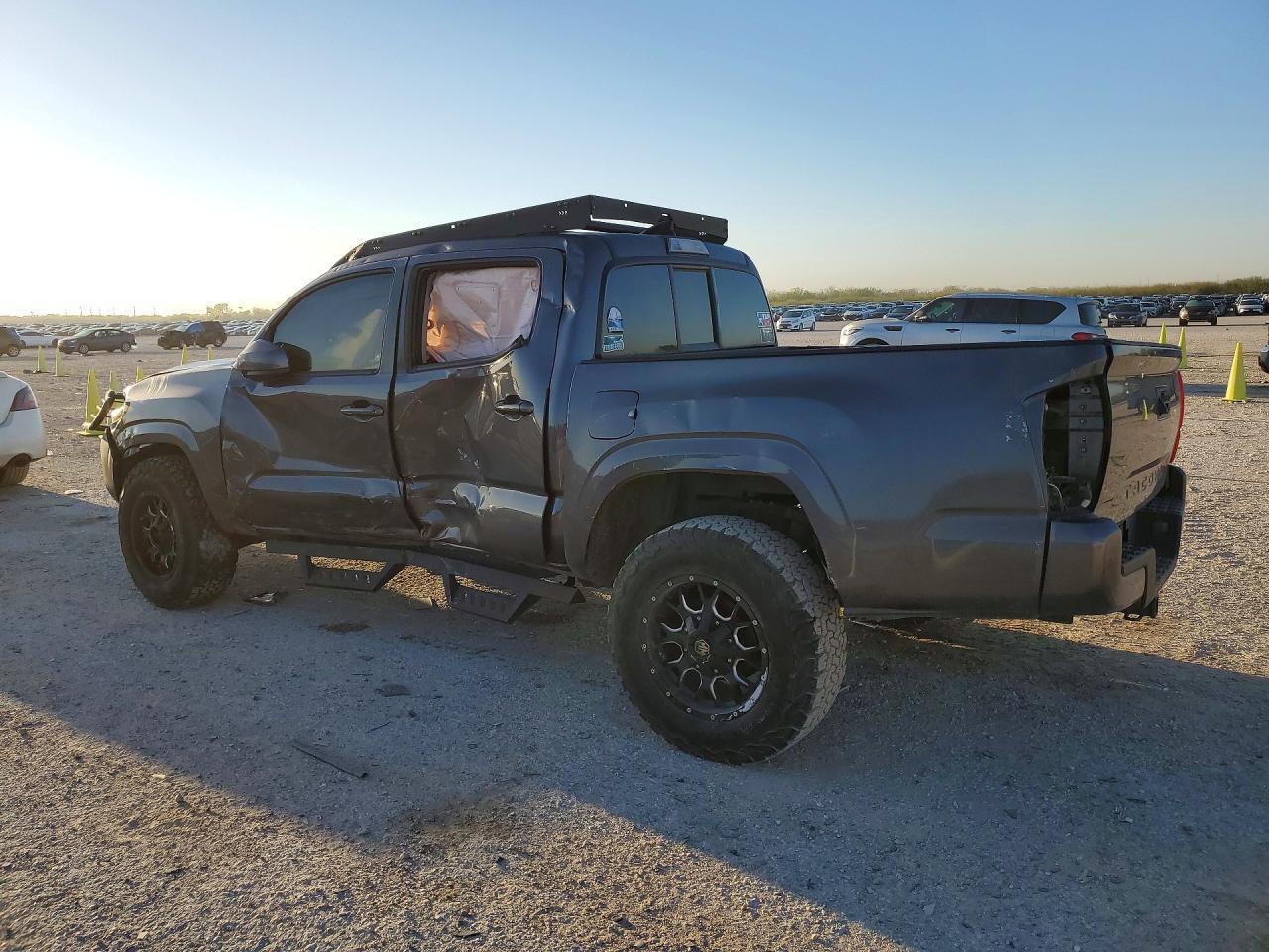 2018 Toyota Tacoma SR