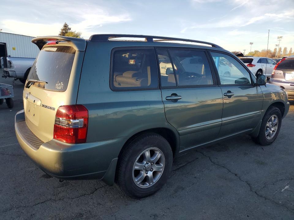 2005 Toyota Highlander Base