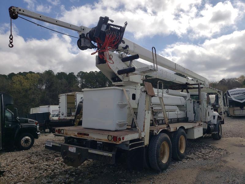 2005 International 2005 Intl 7400 6X4-Bucket Truck